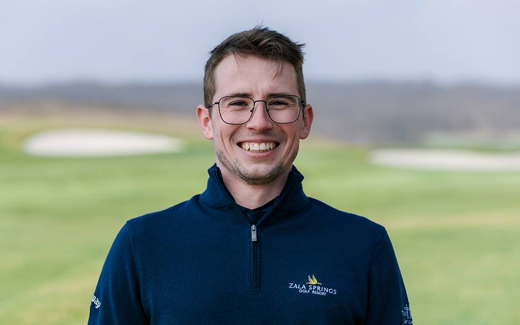 Décsy Dániel golfoktató