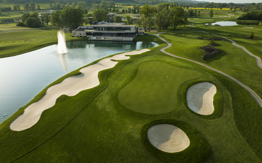 Golfélmény egész évben